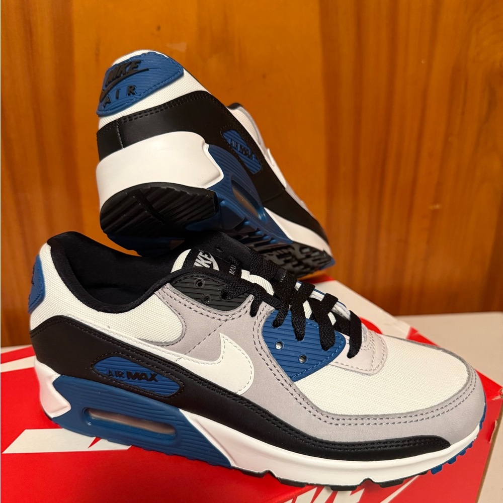 Nike Air Max 90 Smoke Grey White Blue Air Max Men Size 7.5- FB9658-002